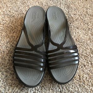Crocs slides with slight heel